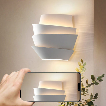Lampe Murale Design Nordique avec Éclairage Double en Métal