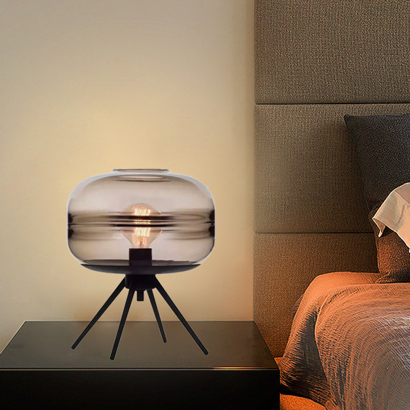 Lampe de table moderne à quatre pieds design