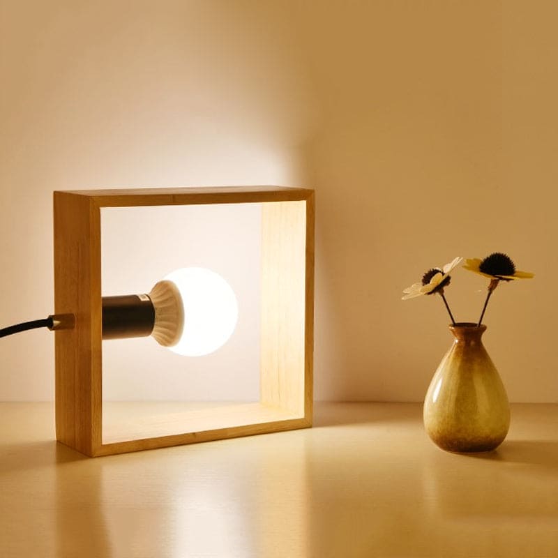 Lampe de table élégante en bois naturel