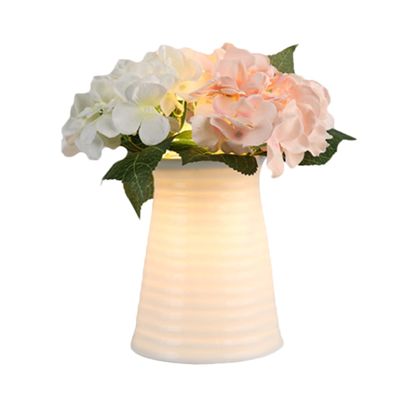 Lampe de nuit en verre Art Déco ambiance romantique