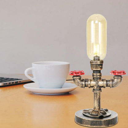 Lampe de table moderne à design industriel en métal