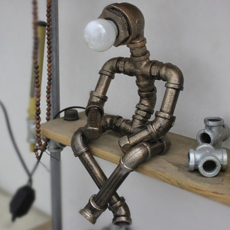 Lampe de table design robot en fer