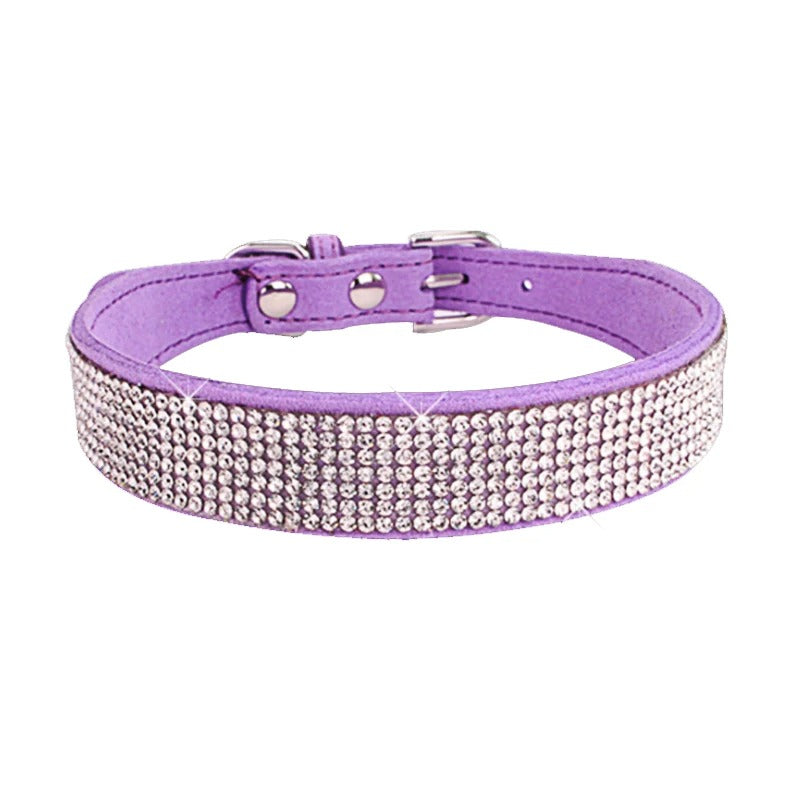 Collier élégant à paillettes et cristaux