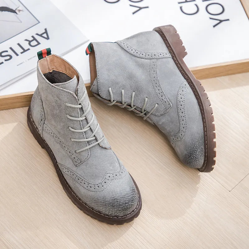 Bottes en daim élégantes à talon moyen
