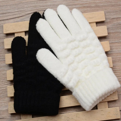 Gants tricotés légers à design élégant