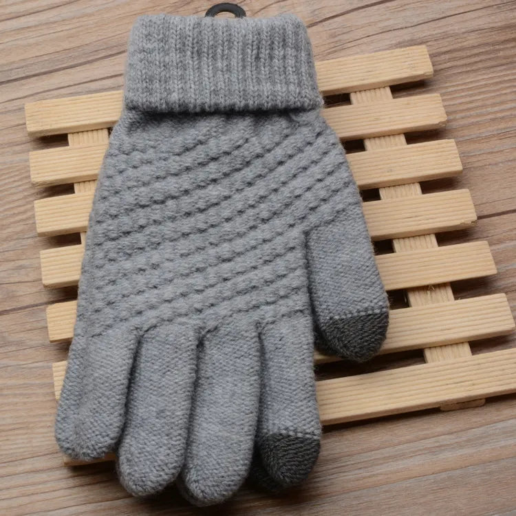 Gants tricotés légers à design élégant