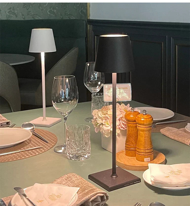 Lampe de table rechargeable sans fil à éclairage LED