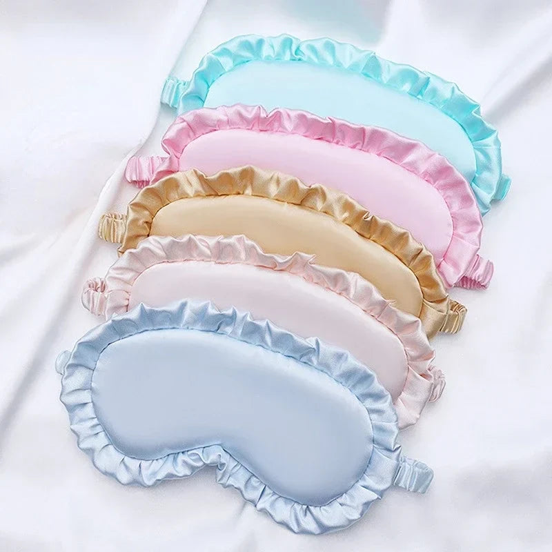 Masque de sommeil en soie à volants élégants