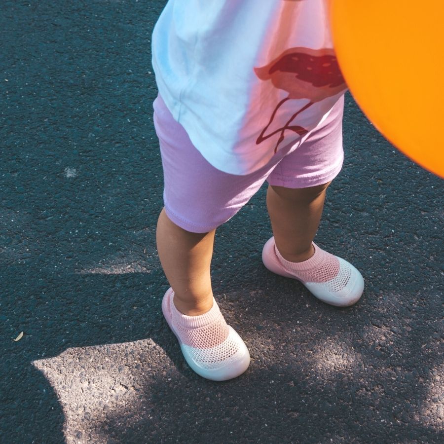 Chaussures antidérapantes légères bicolores pour bébé