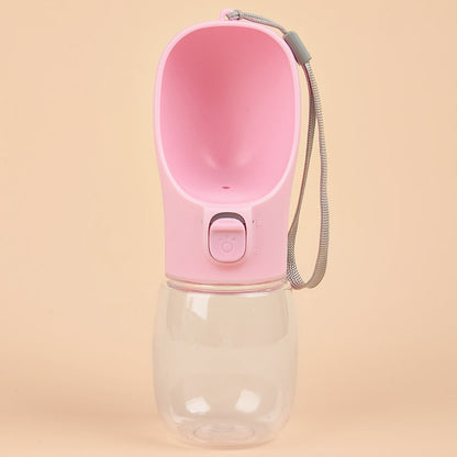 Bouteille d'eau portable pour chien avec distributeur intégré